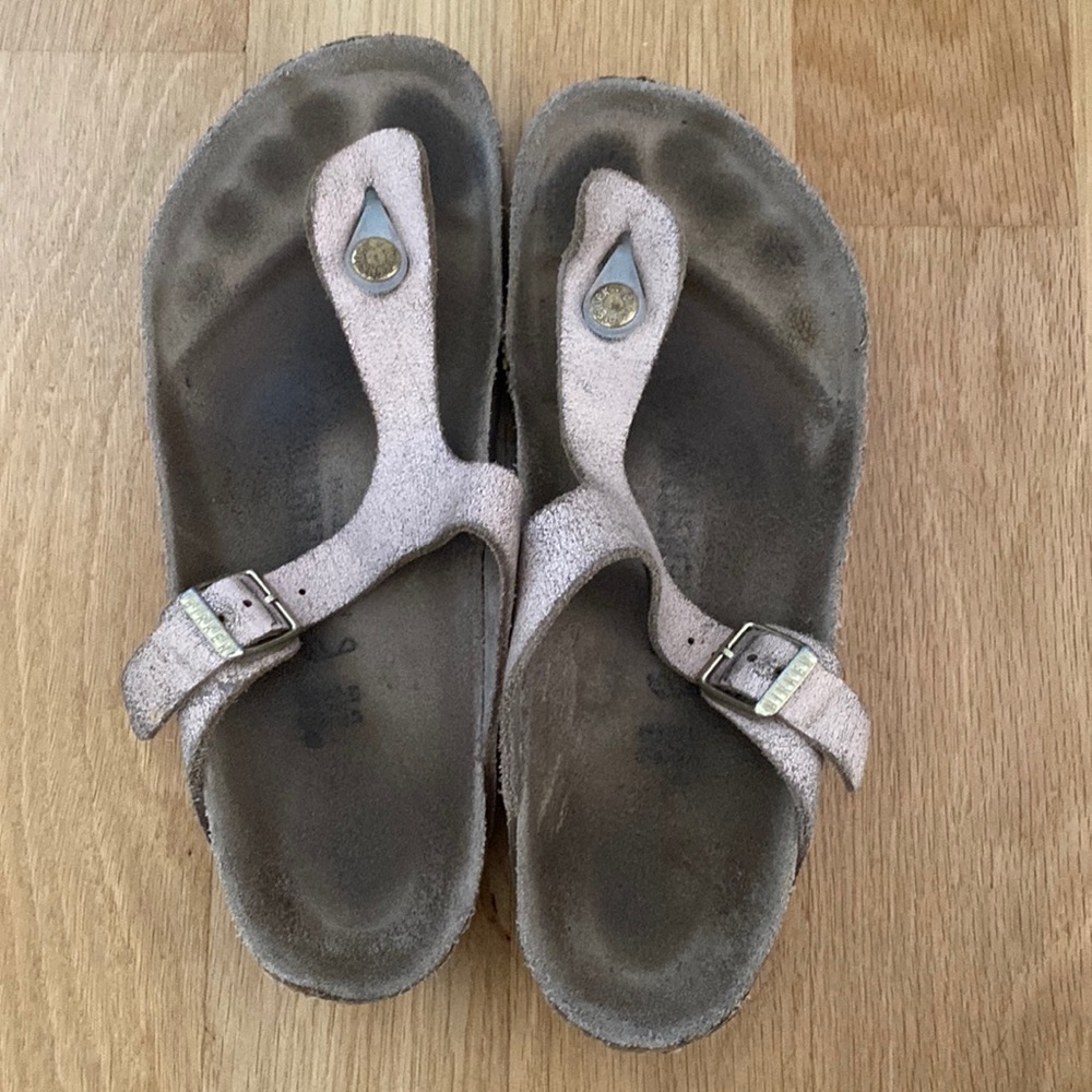 Birkenstock size 38 in cracked rose gold